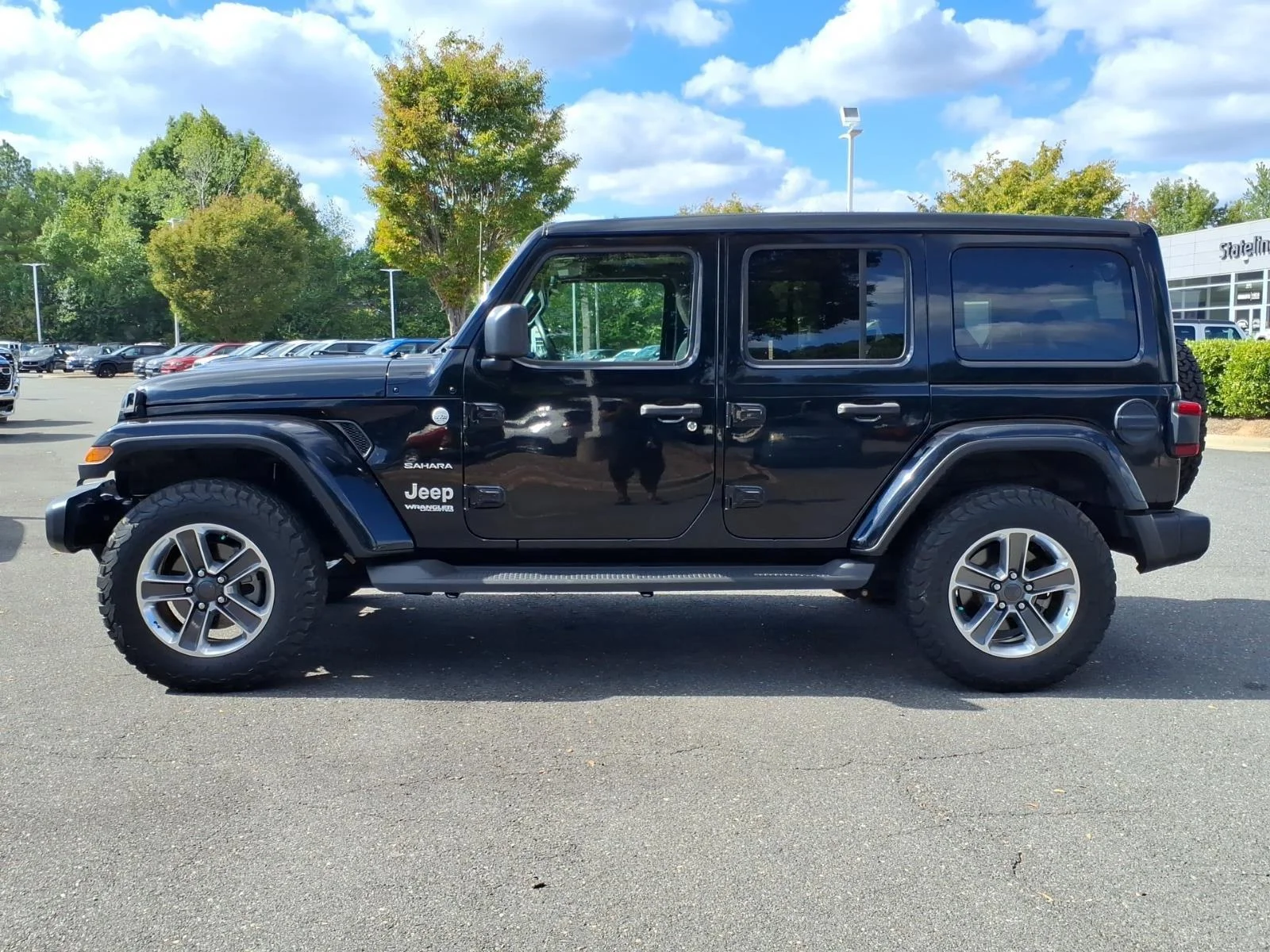 Used 2020 Black Clearcoat Jeep Sahara image 3