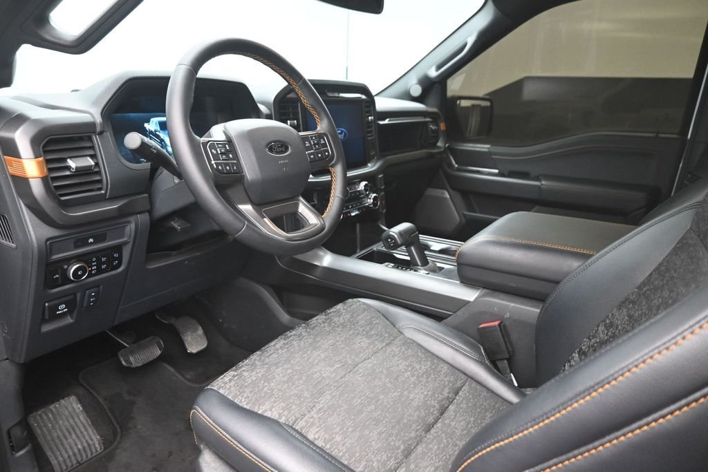 Used 2025 White Ford Tremor image 19