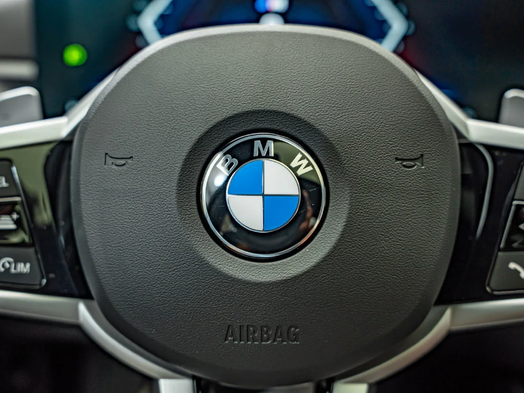 New 2026 Alpine White BMW 330i xDrive image 21