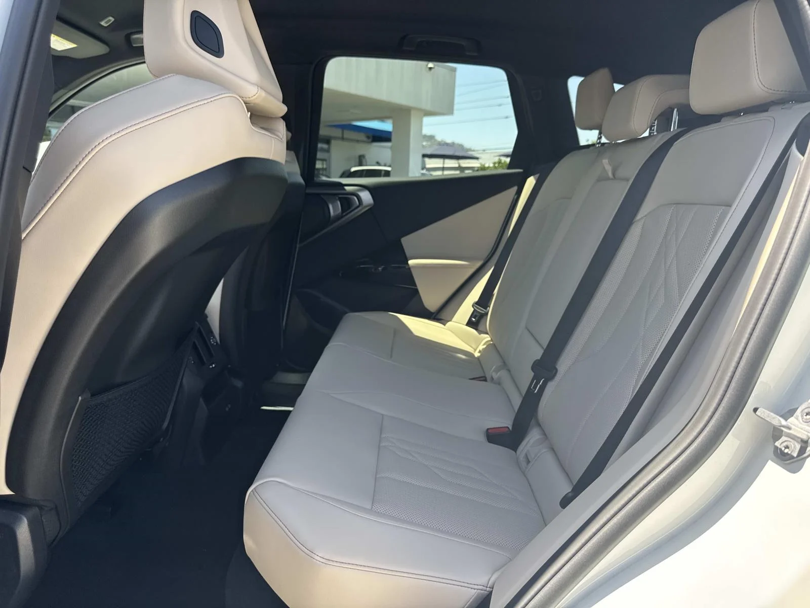 Used 2026 Alpine White BMW 30 xDrive Sports Activity Vehicle image 16