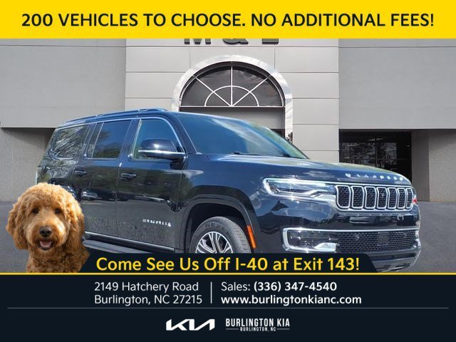 Used 2025 Diamond Black Crystal Pearlcoat Jeep Base image 1