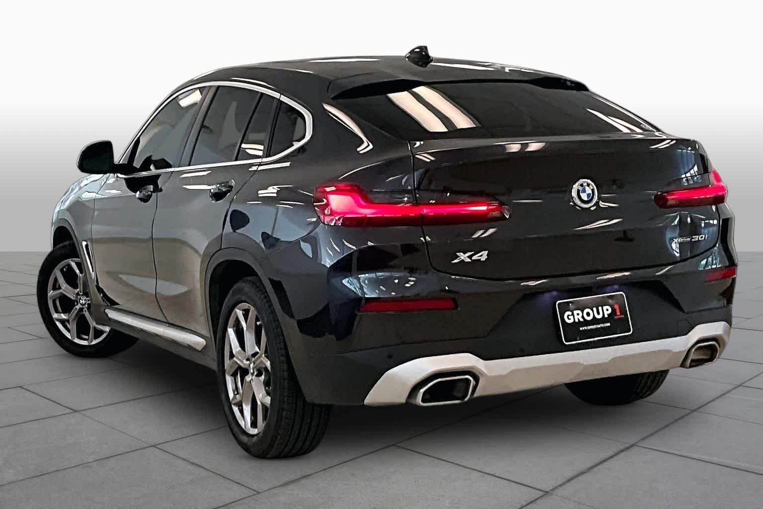 Used 2022 Dark Graphite Metallic BMW xDrive30i image 10