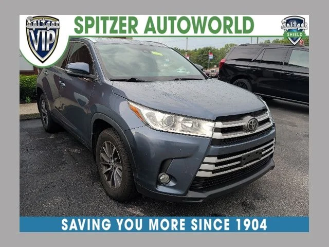 Used 2019 Shoreline Blue Pearl Toyota XLE image 1