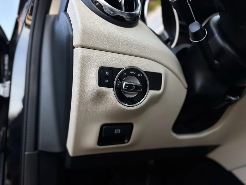 Used 2019  Mercedes-Benz GLA 250 image 16