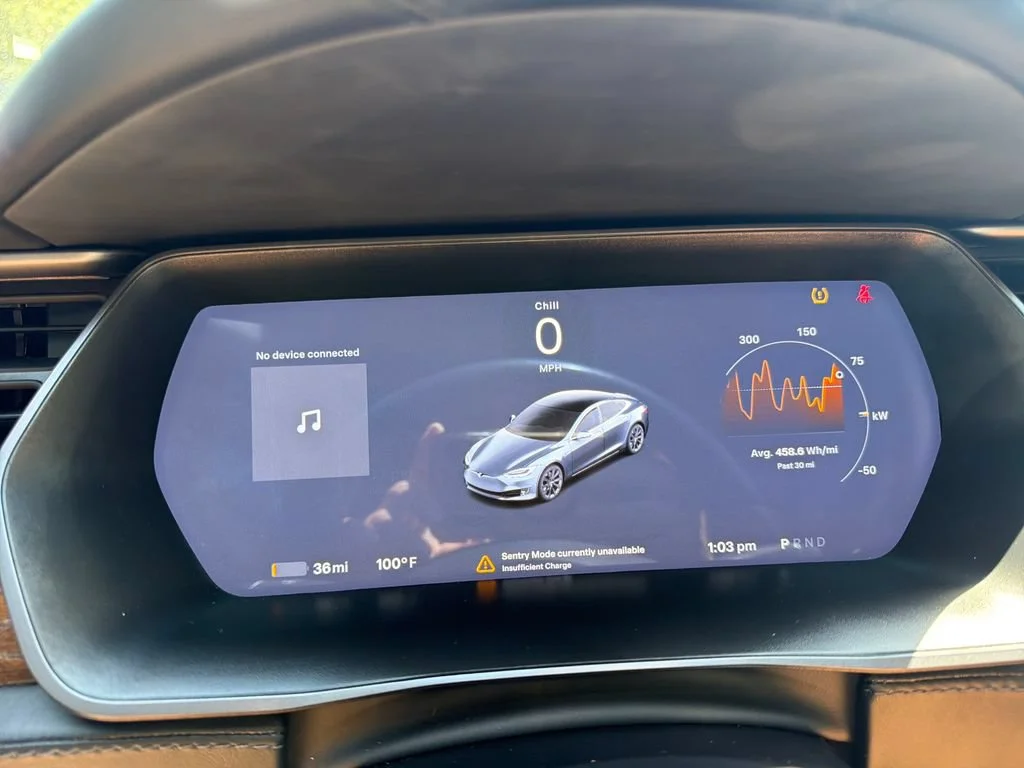 Used 2018  Tesla 75D image 24