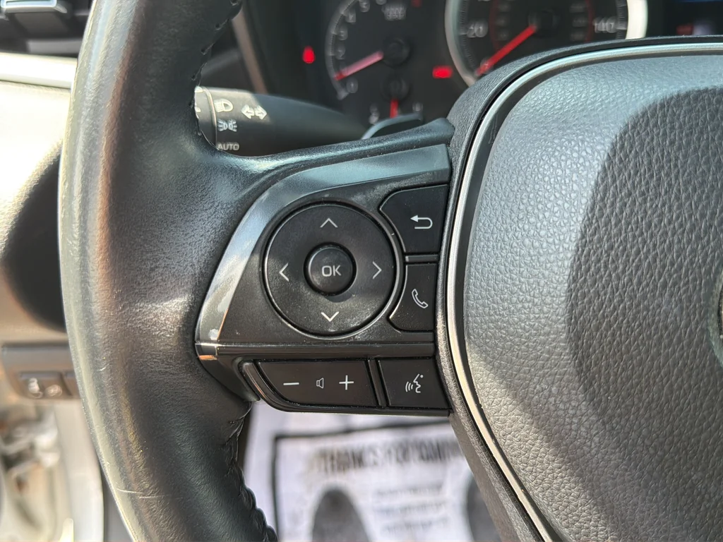 Used 2020 Silver Toyota SE image 33
