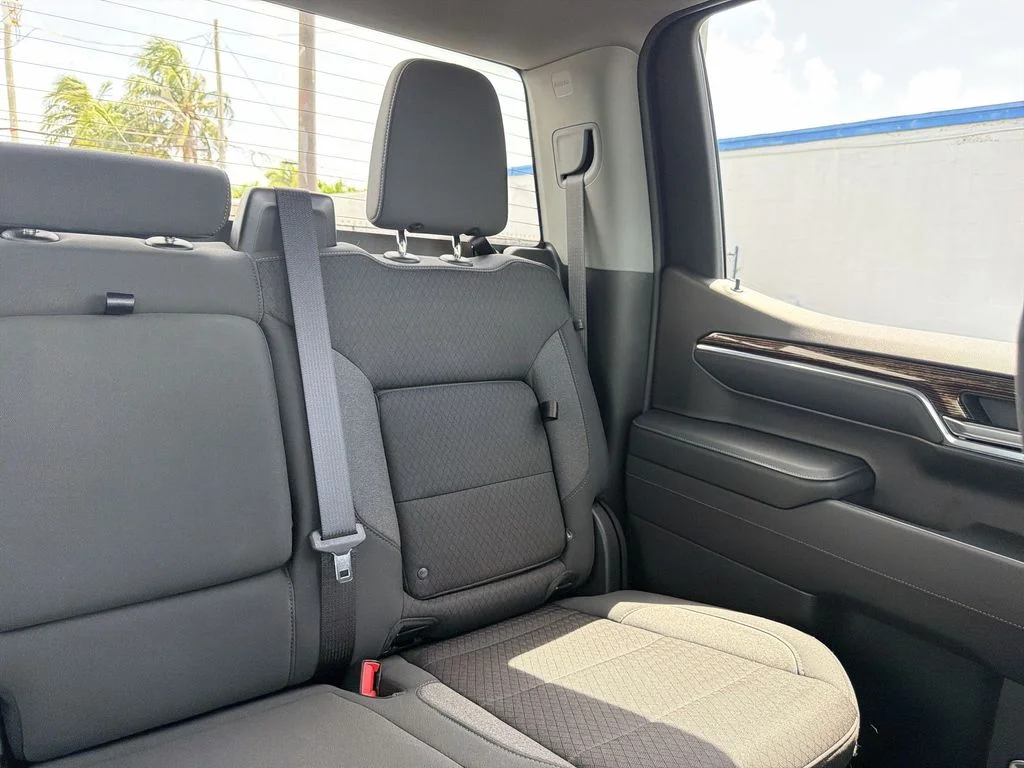 Used 2023 Brown GMC Elevation image 14