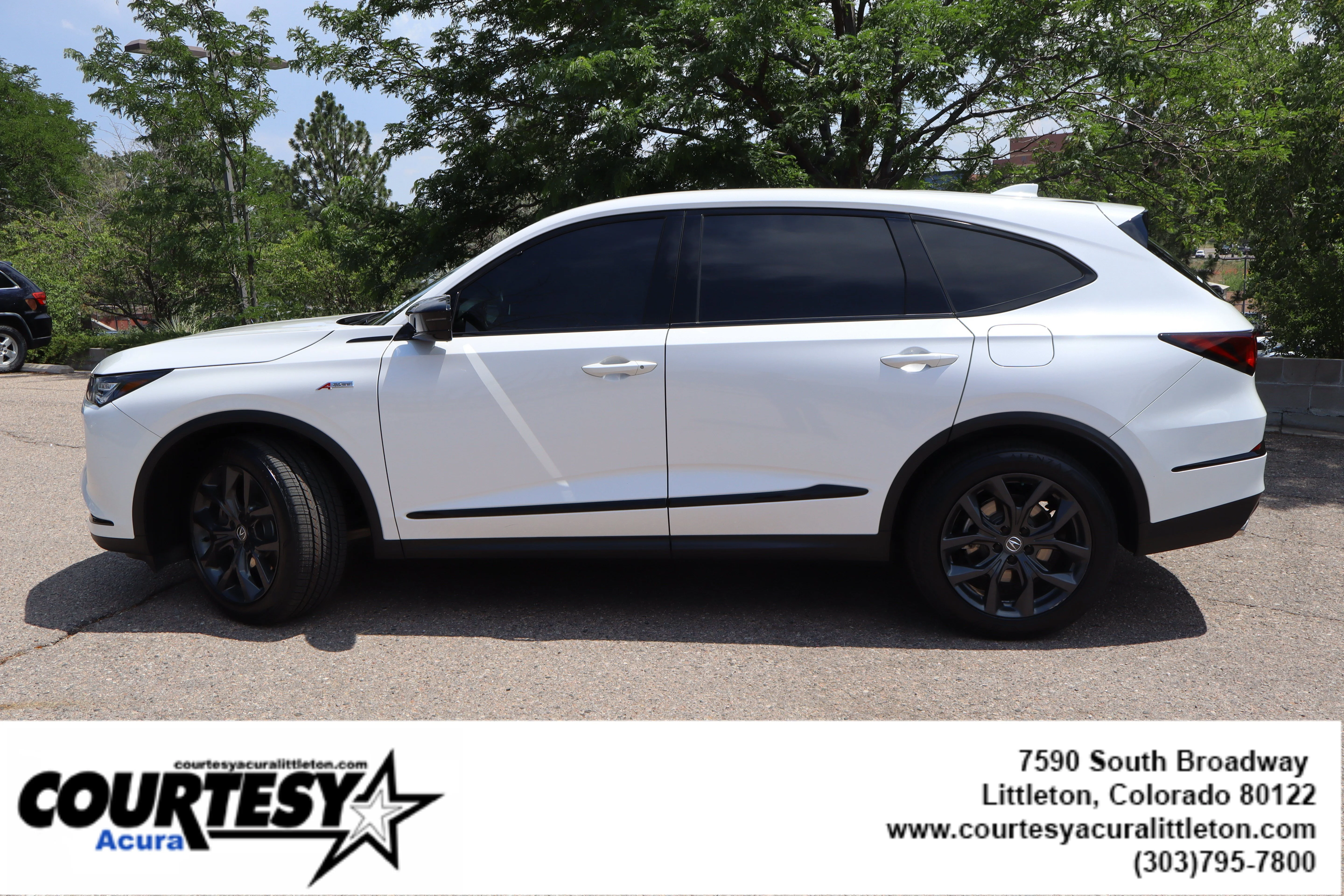 Used 2023 Platinum White Pearl Acura SH-AWD with A-Spec Package image 3
