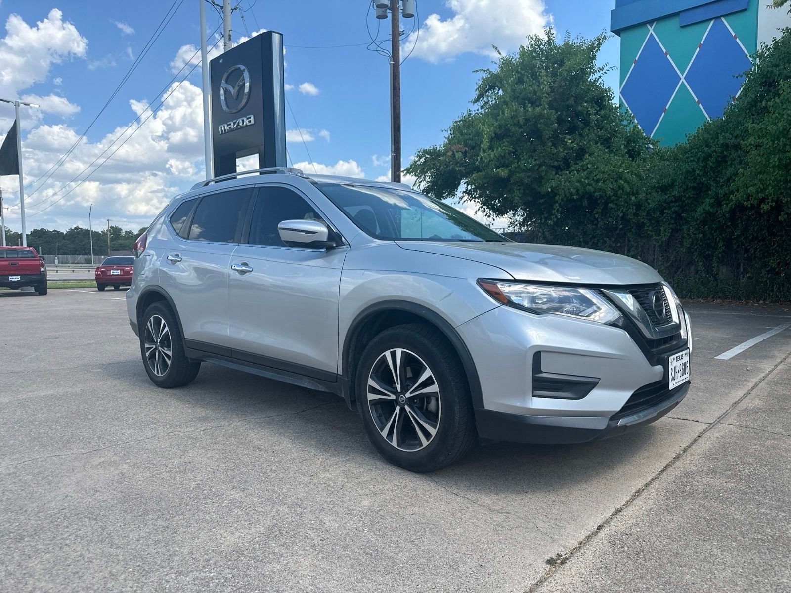 Used 2019 Nissan Rogue SV with VIN JN8AT2MT8KW267211 for sale in Hurst, TX