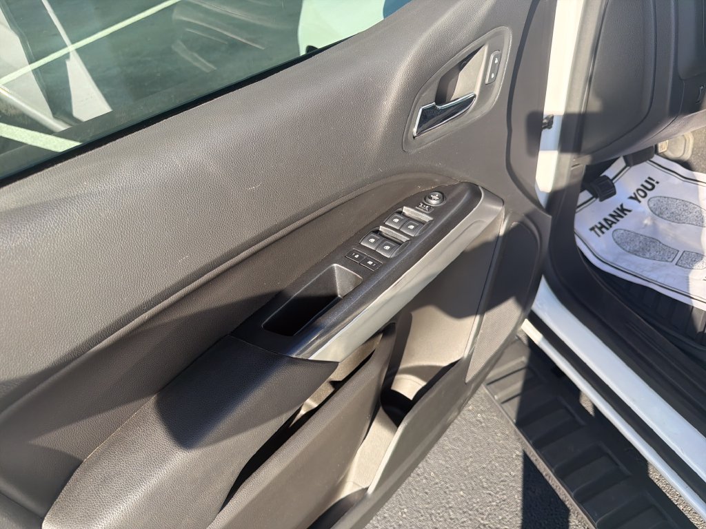 Used 2021 White Chevrolet LT image 11