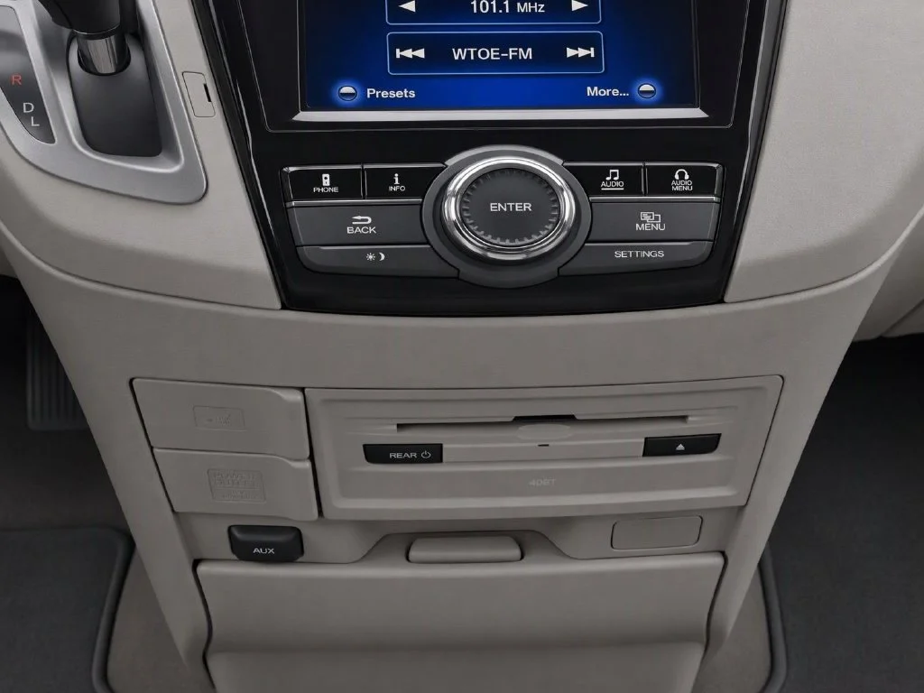 Used 2016 Blue Honda SE image 26