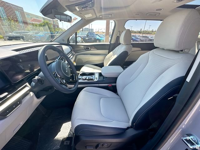 New 2026 Ceramic Silver Kia SX Prestige image 22