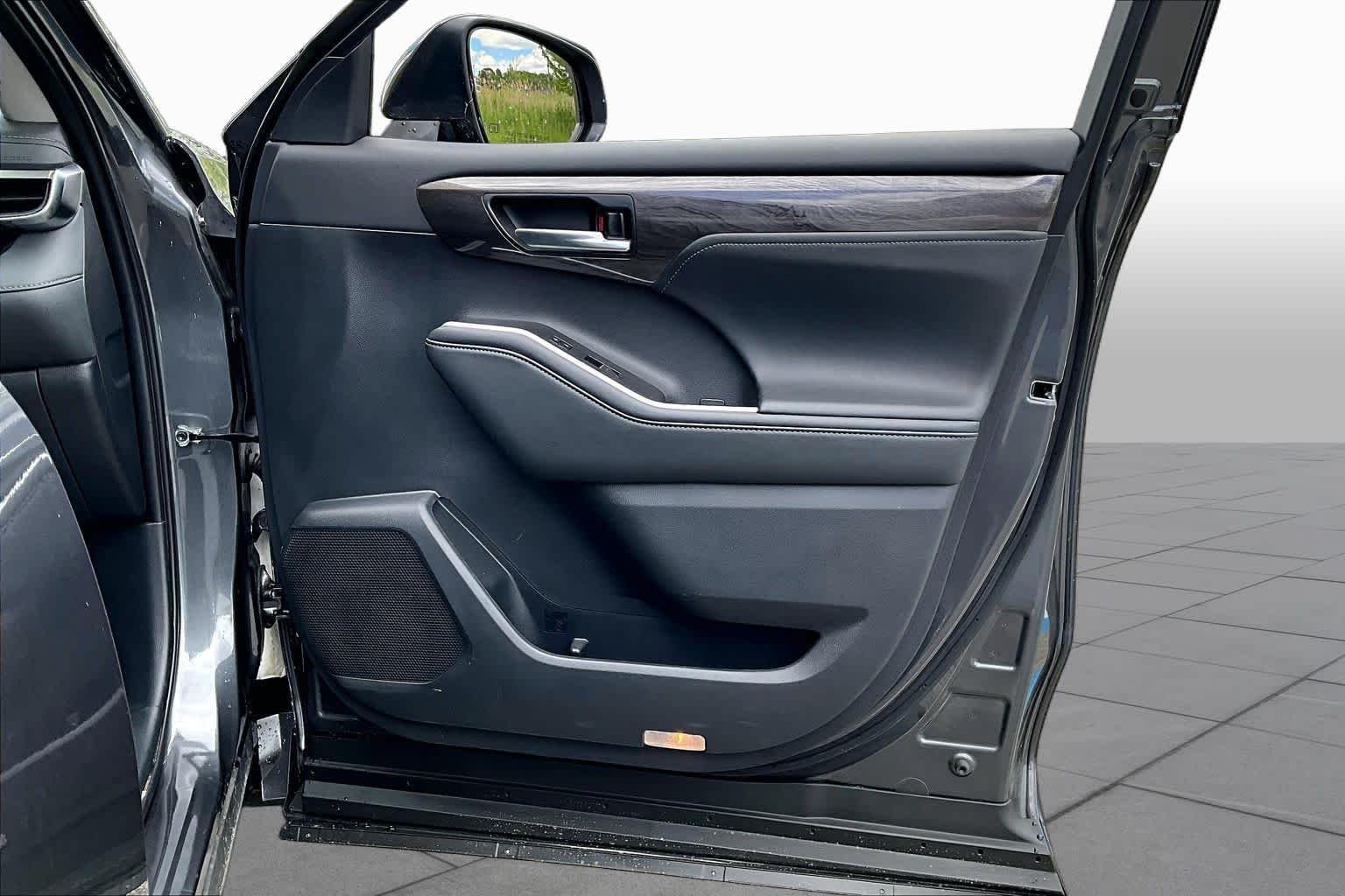 Used 2025 Magnetic Gray Metallic Toyota Limited image 23