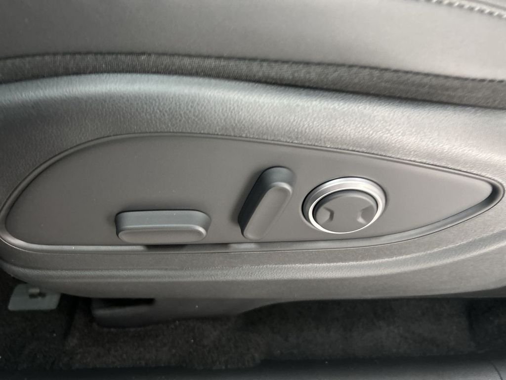 New 2026  Hyundai SEL AWD image 13