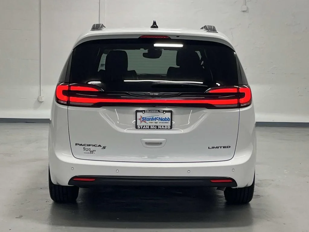 2025 Chrysler Pacifica Limited - Photo 7