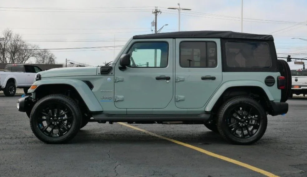 1C4JJXP66PW690736
