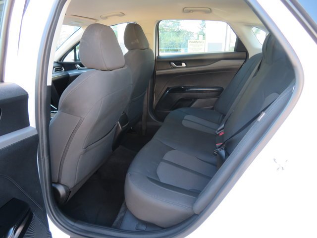 Used 2022 Glacial White Pearl Kia LX image 18