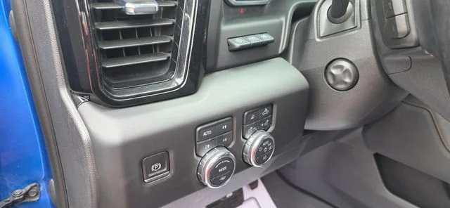 Used 2023 Blue GMC AT4 image 32