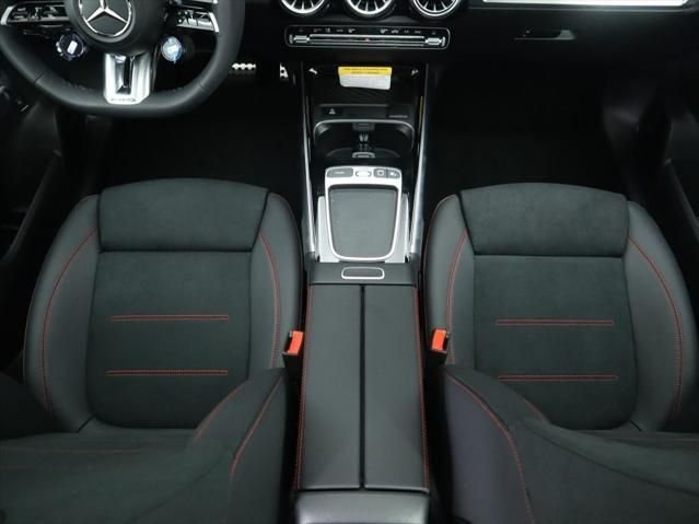 2026 Mercedes-Benz GLB AMG GLB 35 - Photo 17