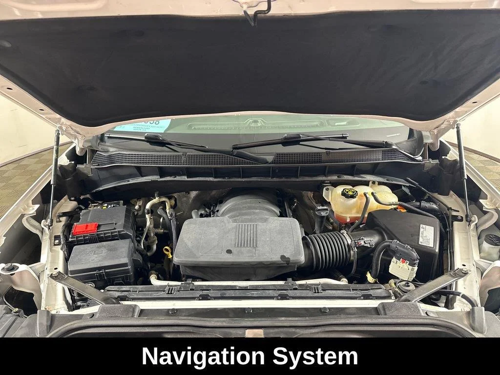 Used 2019 Iridescent Pearl Tricoat Chevrolet High Country image 5