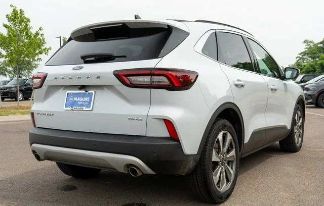 Used 2025 Gray Ford Platinum image 6