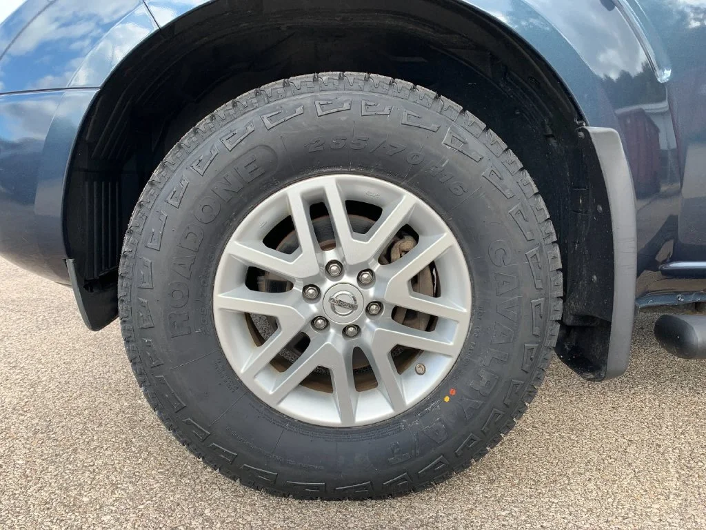 Used 2019 Blue Nissan SV image 31