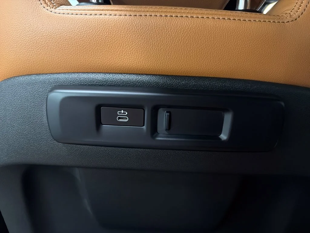 Used 2021 Alpine White BMW xDrive40i image 18