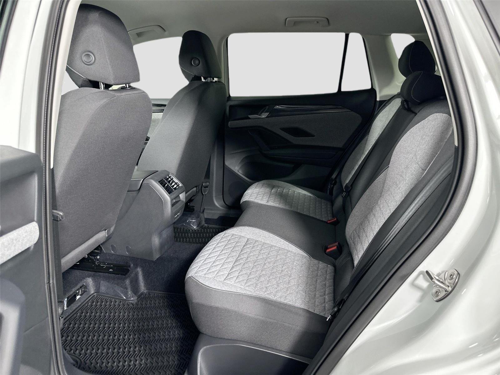 2025 Volkswagen Tiguan S - Photo 21