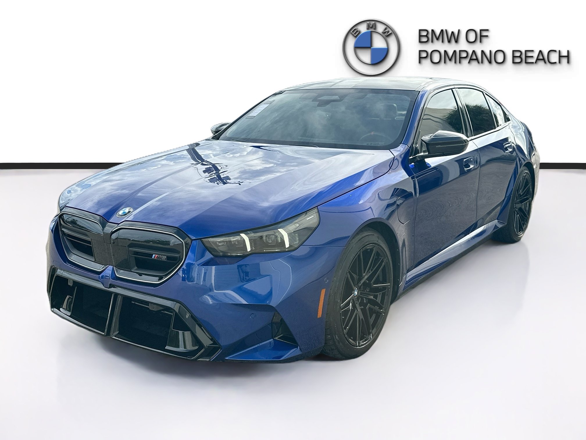 Used 2025 Marina Bay Blue Metallic BMW Base image 3