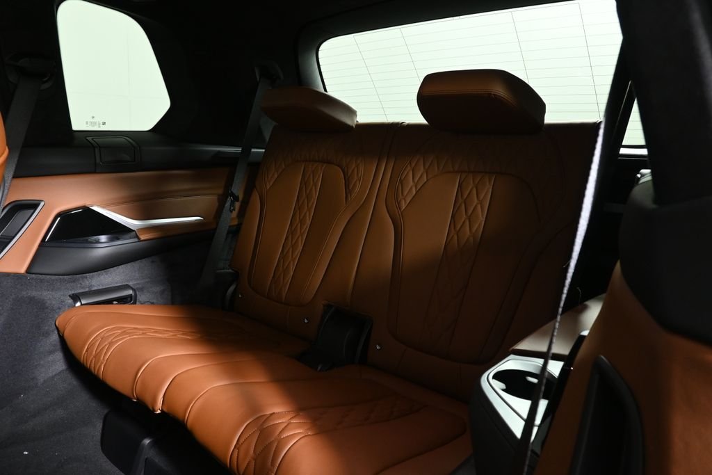 New 2027 Black Sapphire Metallic BMW M60i image 34