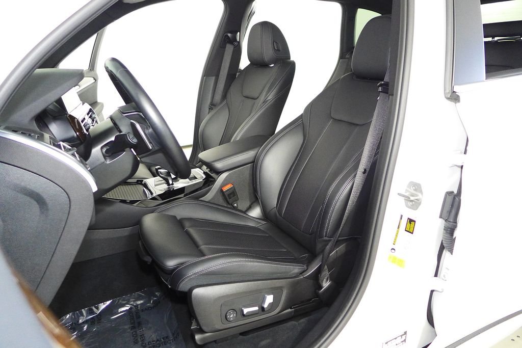 Used 2023 Mineral White Metallic BMW sDrive30i image 22