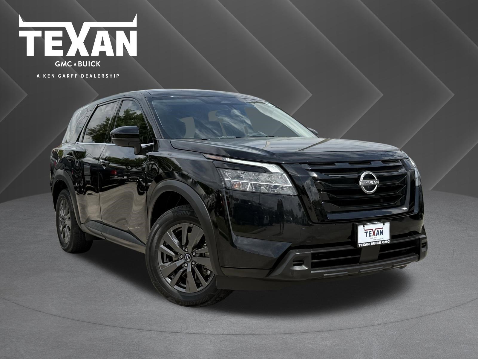 2022 Nissan Pathfinder S