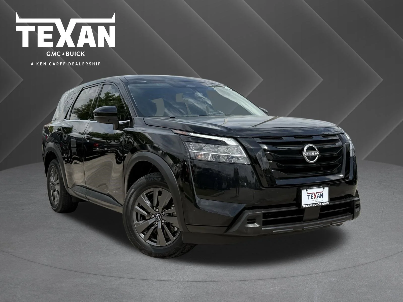 2022 Nissan Pathfinder S