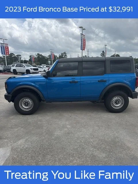 2023 Ford Bronco Base 4x4's photo