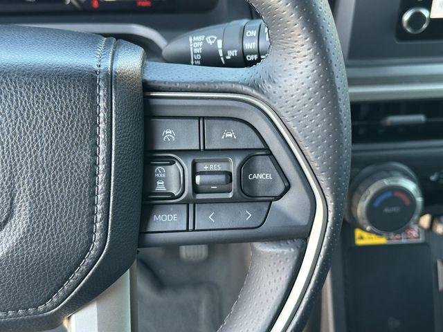 Certified Used 2025 EVEREST Toyota  image 14