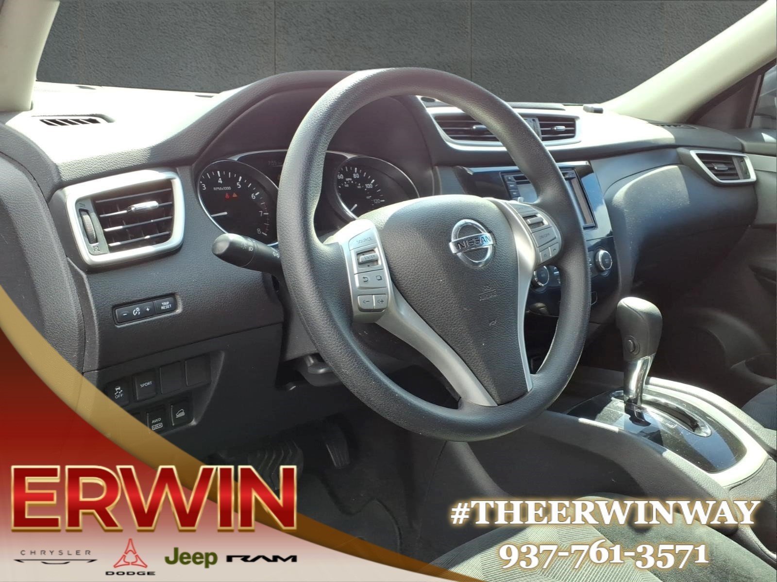 Used 2016 Arctic Blue Metallic Nissan S image 14