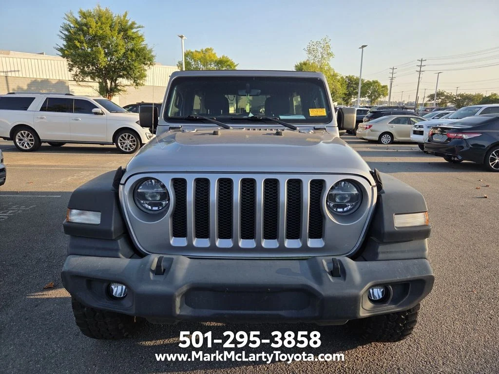 Used 2021 Silver Jeep Unlimited Sport S image 2