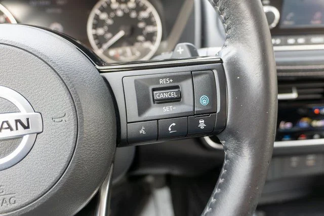 Used 2021 Black Nissan SL image 24
