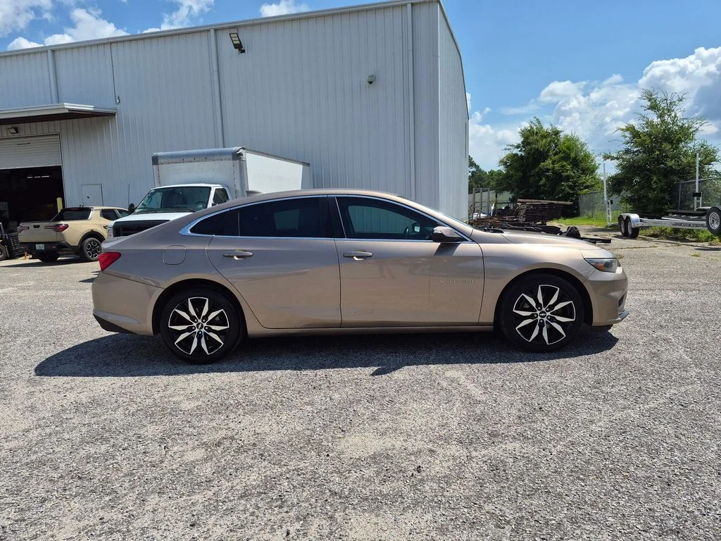 Used 2018 Beige Chevrolet LT image 6