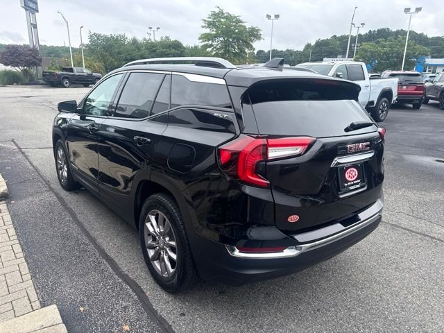 Used 2023 Black GMC SLT image 5