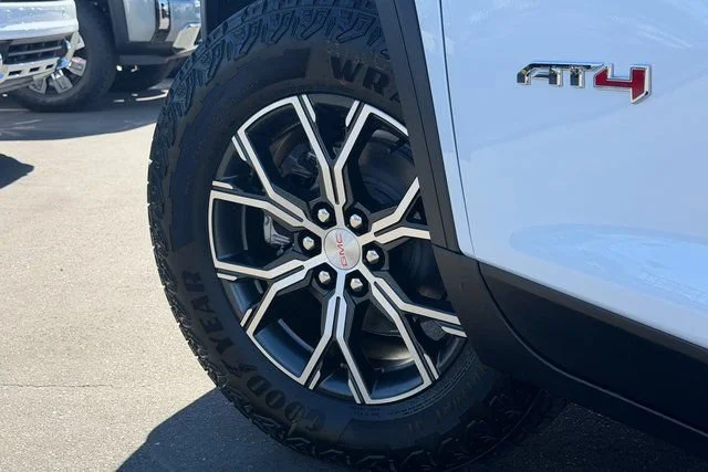 New 2026 Glacier White Tricoat GMC AT4 image 9