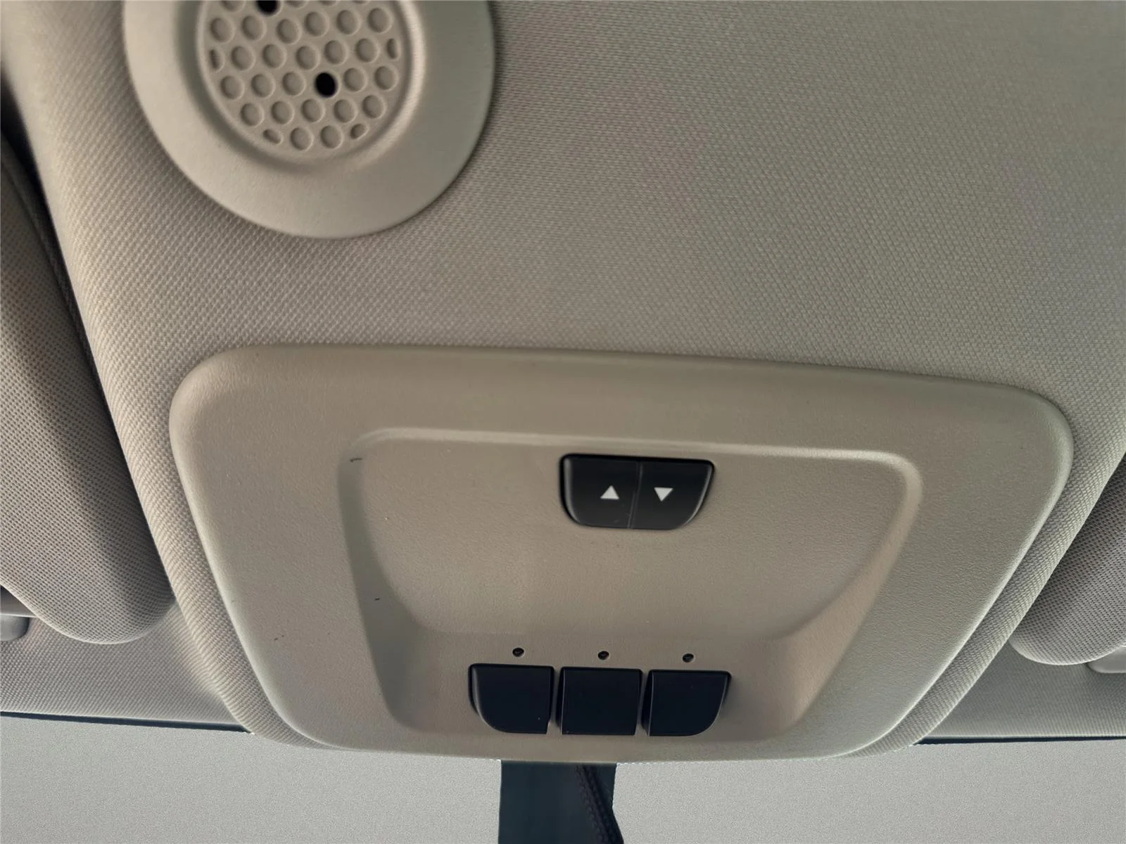 Used 2015 SUMMIT WHITE Chevrolet LT image 27