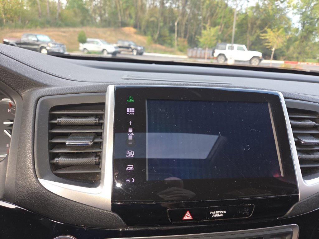 Used 2016  Honda Touring image 18