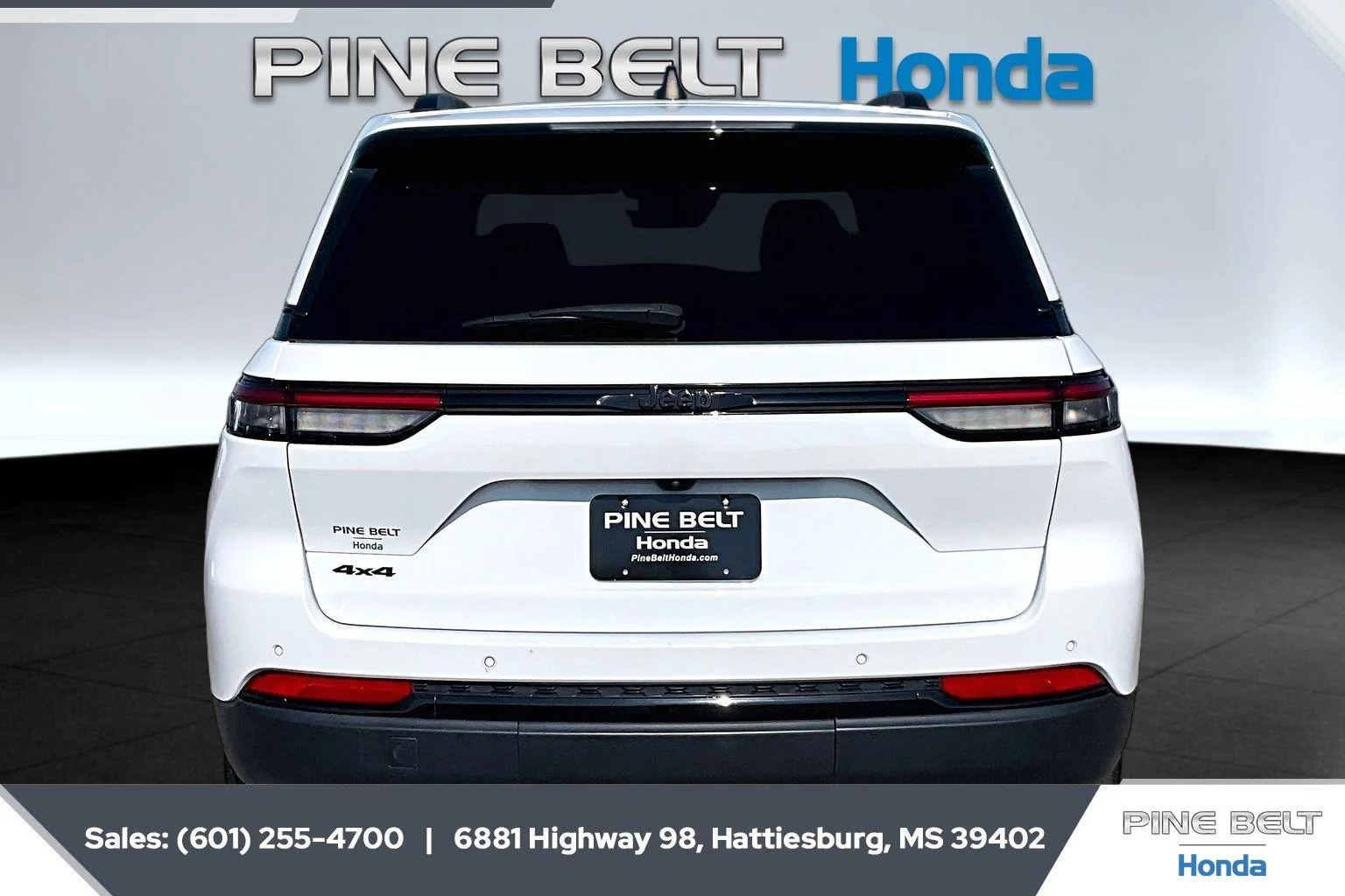 Used 2025 Bright White Clearcoat Jeep Altitude image 4