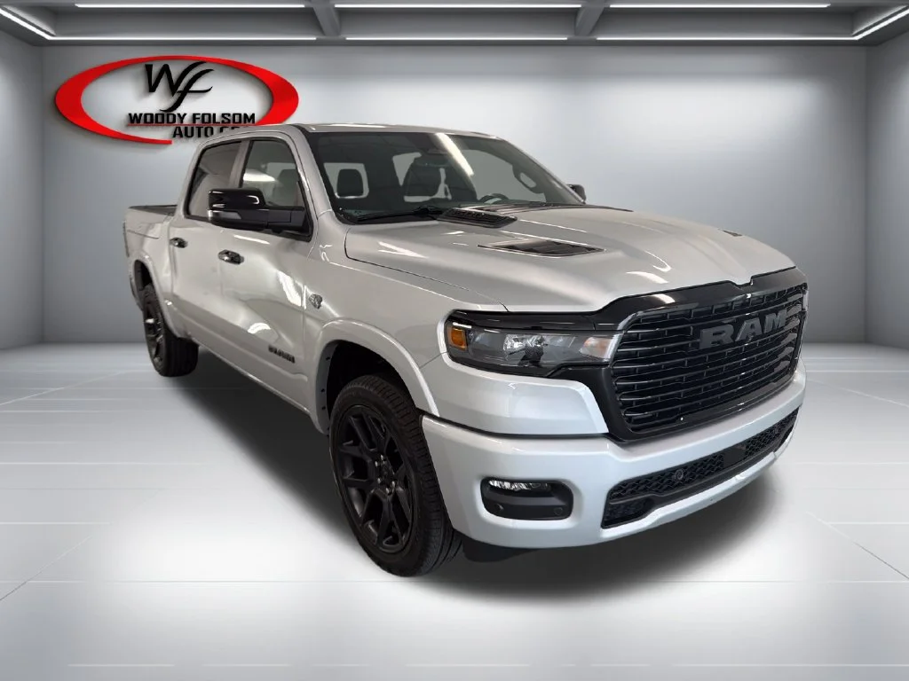 New 2027 Silver Zynith Exterior Paint RAM Laramie image 3