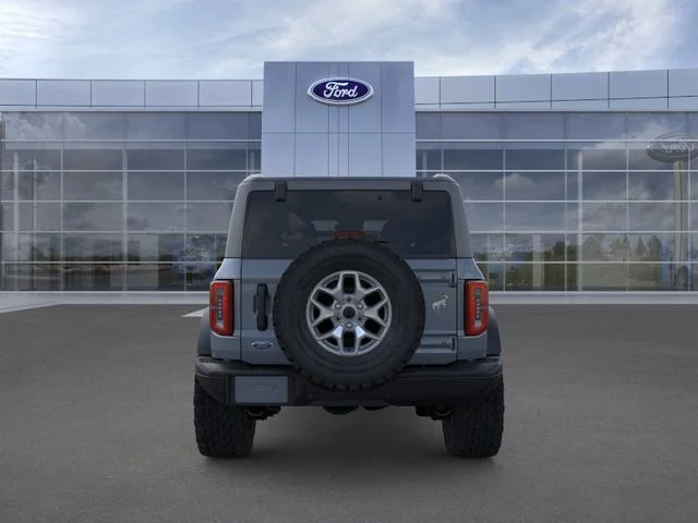New 2025 Azure Gray Metallic Ford Badlands image 5