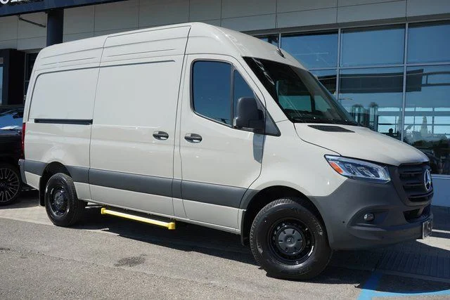 2025 Mercedes-Benz Sprinter 2500 144 WB HO's photo