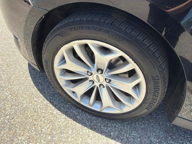 Used 2018 Shadow Black Ford Limited image 10