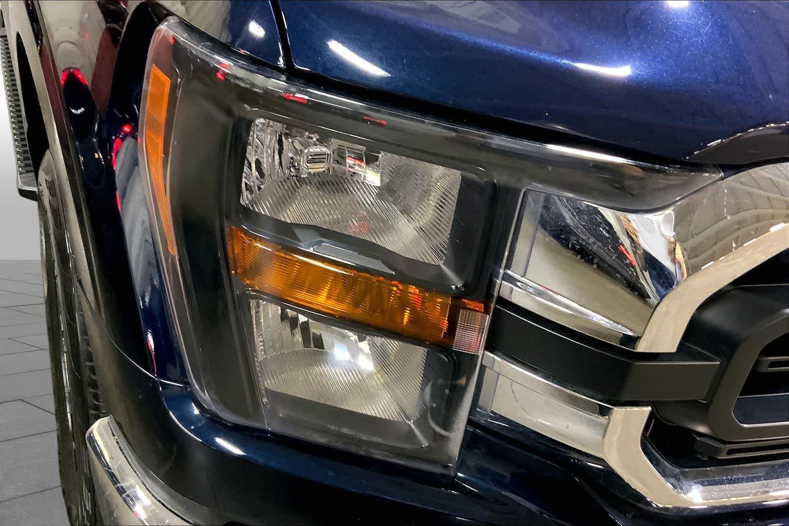 Used 2023 Antimatter Blue Metallic Ford XLT image 23