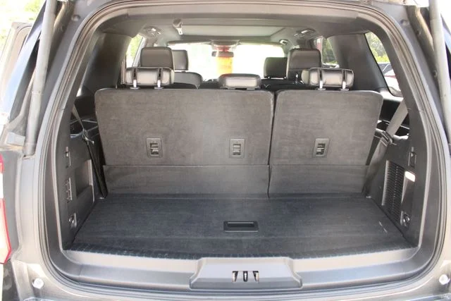 Used 2018 Gray Ford XLT image 25